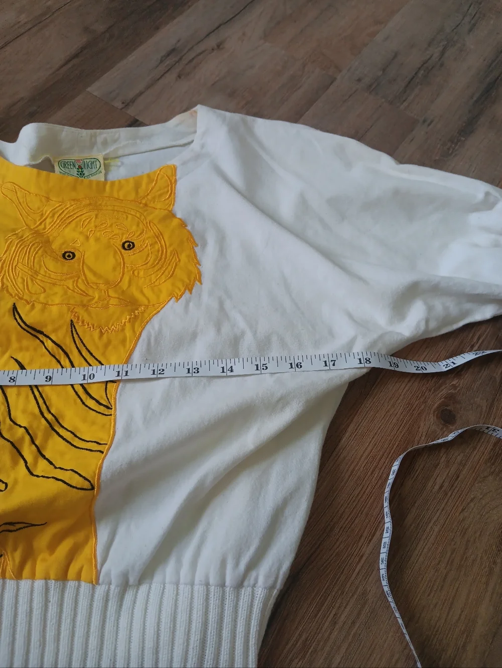 Vintage Yellow and Cream Tiger Graphic Top - Picture 4 of 5